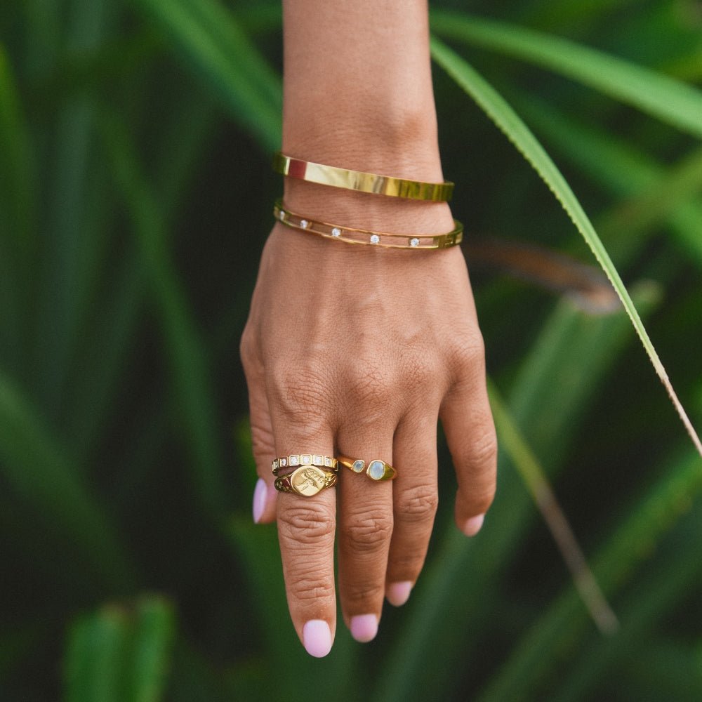 Lilah Gold Bangle